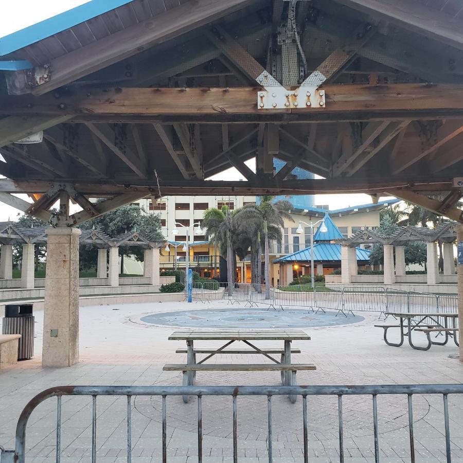 Historic Hollywood Beach Hotel Exterior photo