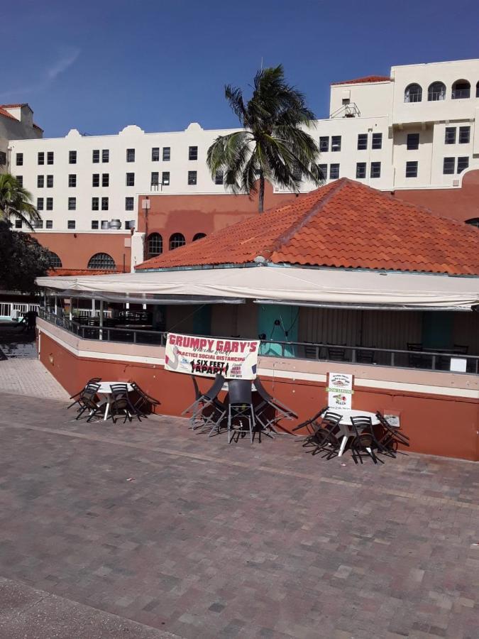 Historic Hollywood Beach Hotel Exterior photo