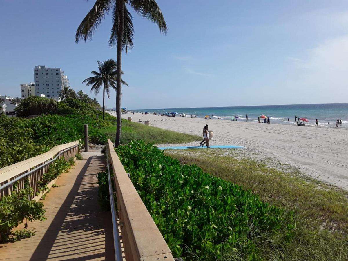 Historic Hollywood Beach Hotel Exterior photo