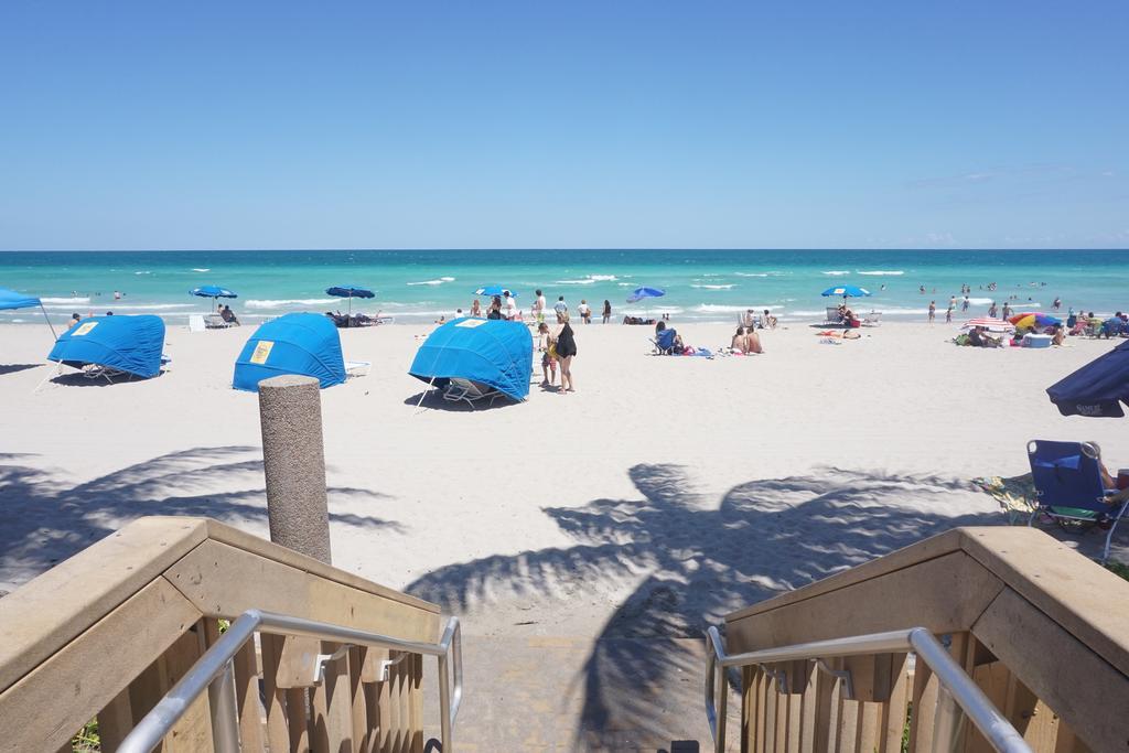 Historic Hollywood Beach Hotel Exterior photo